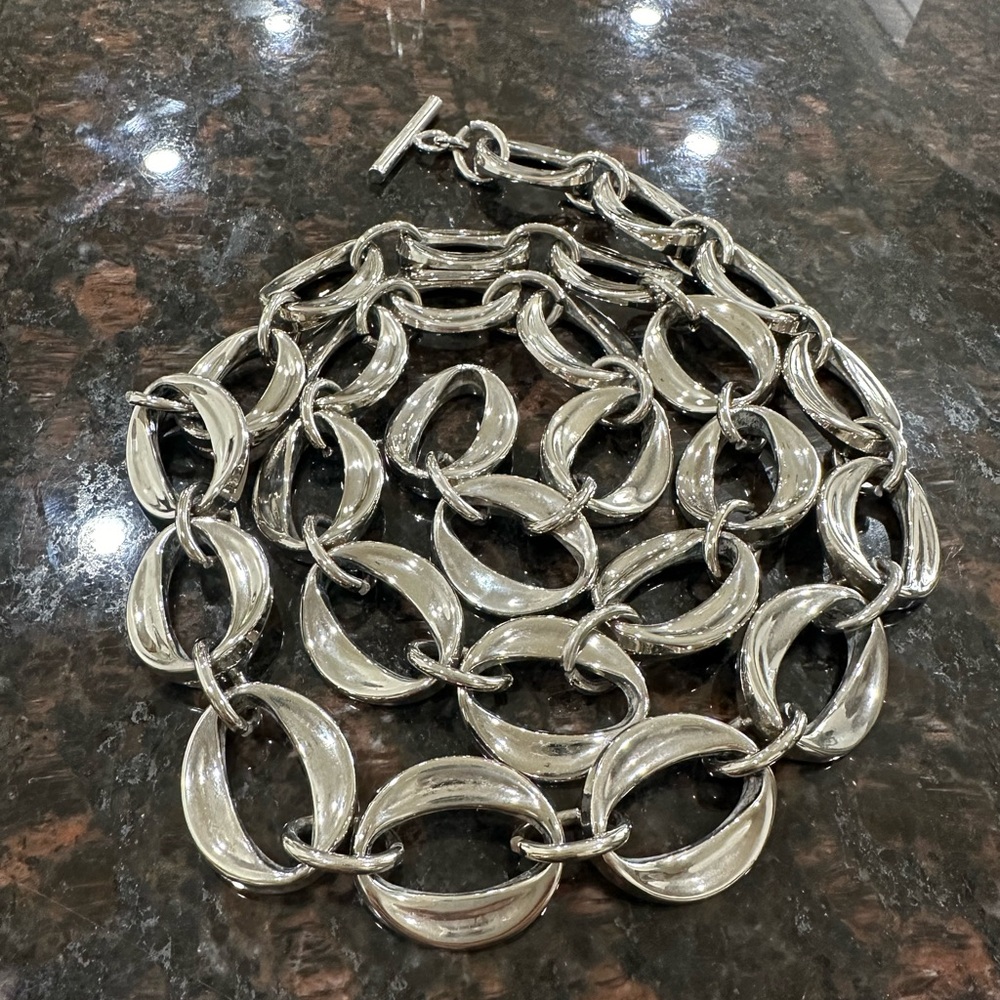 Screaming Mimi’s O-Ring silver Chain Belt freshly polished!